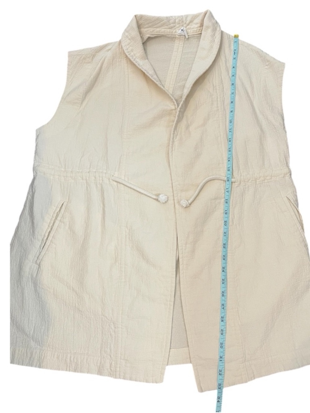 Mango
Mango Textured Open Sleeveless Vest Size M/L - Picture 6 of 7